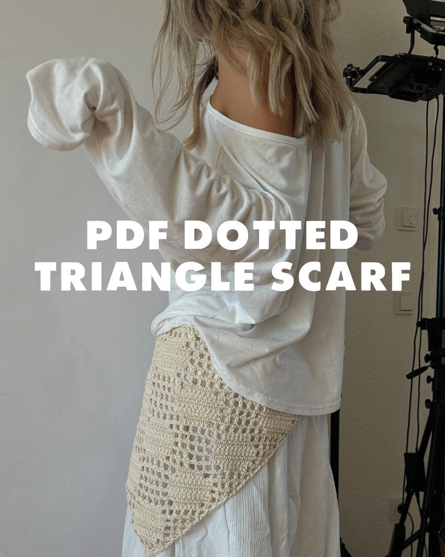 PDF PATTERN - Dotted Triangle Scarf