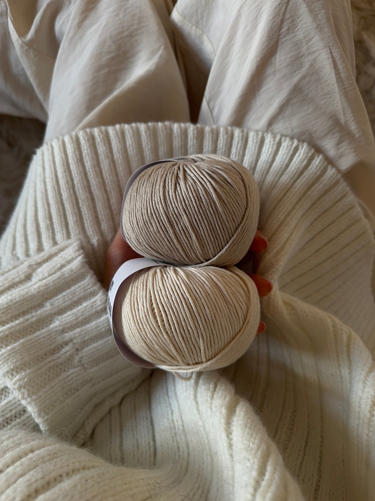 03 COTTON YARN 'PEARL GREY'