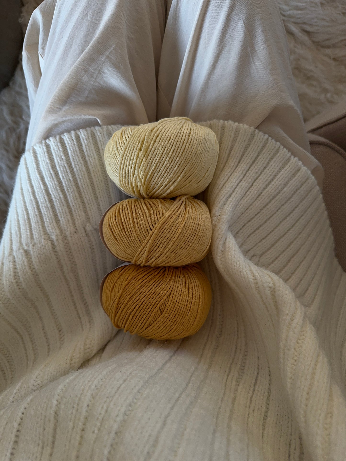 06 COTTON YARN 'DESERT SAND'